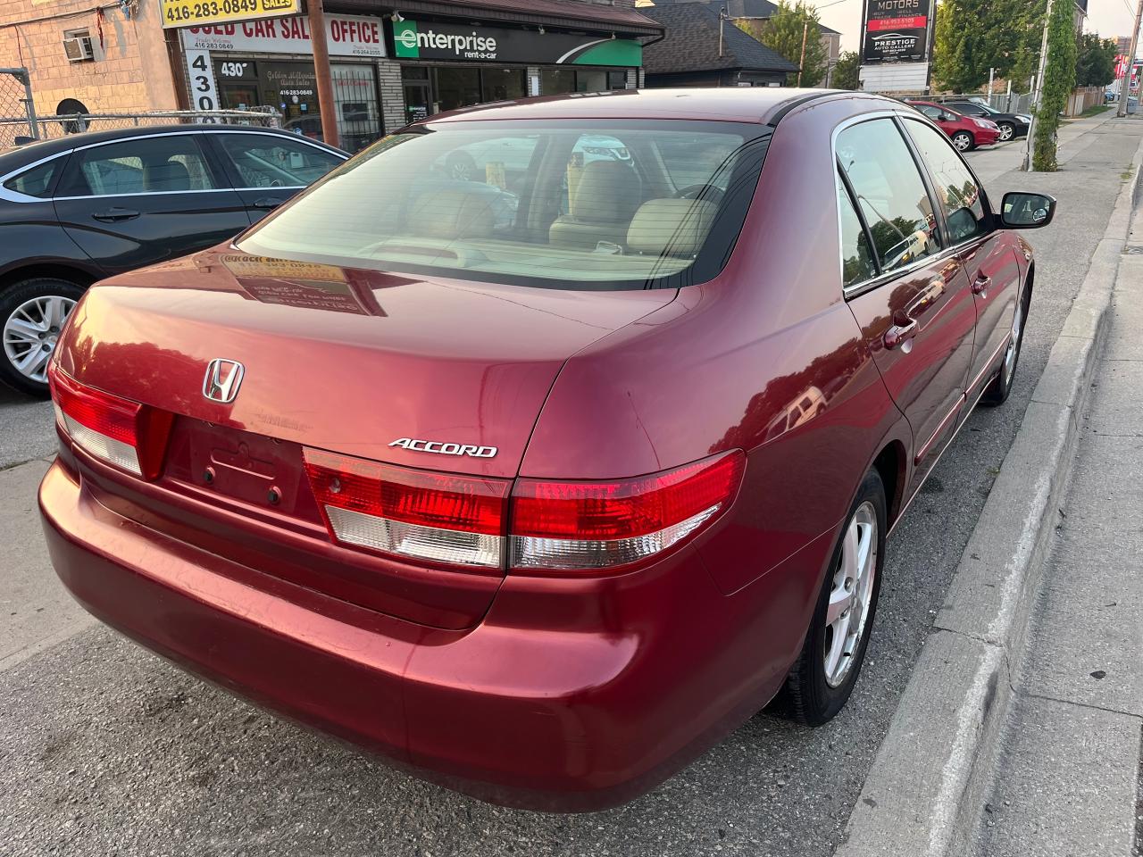 2004 Honda Accord LX-G-SUNROOF-HEATED SEATS-LEATHER-LOW KM! - Photo #4