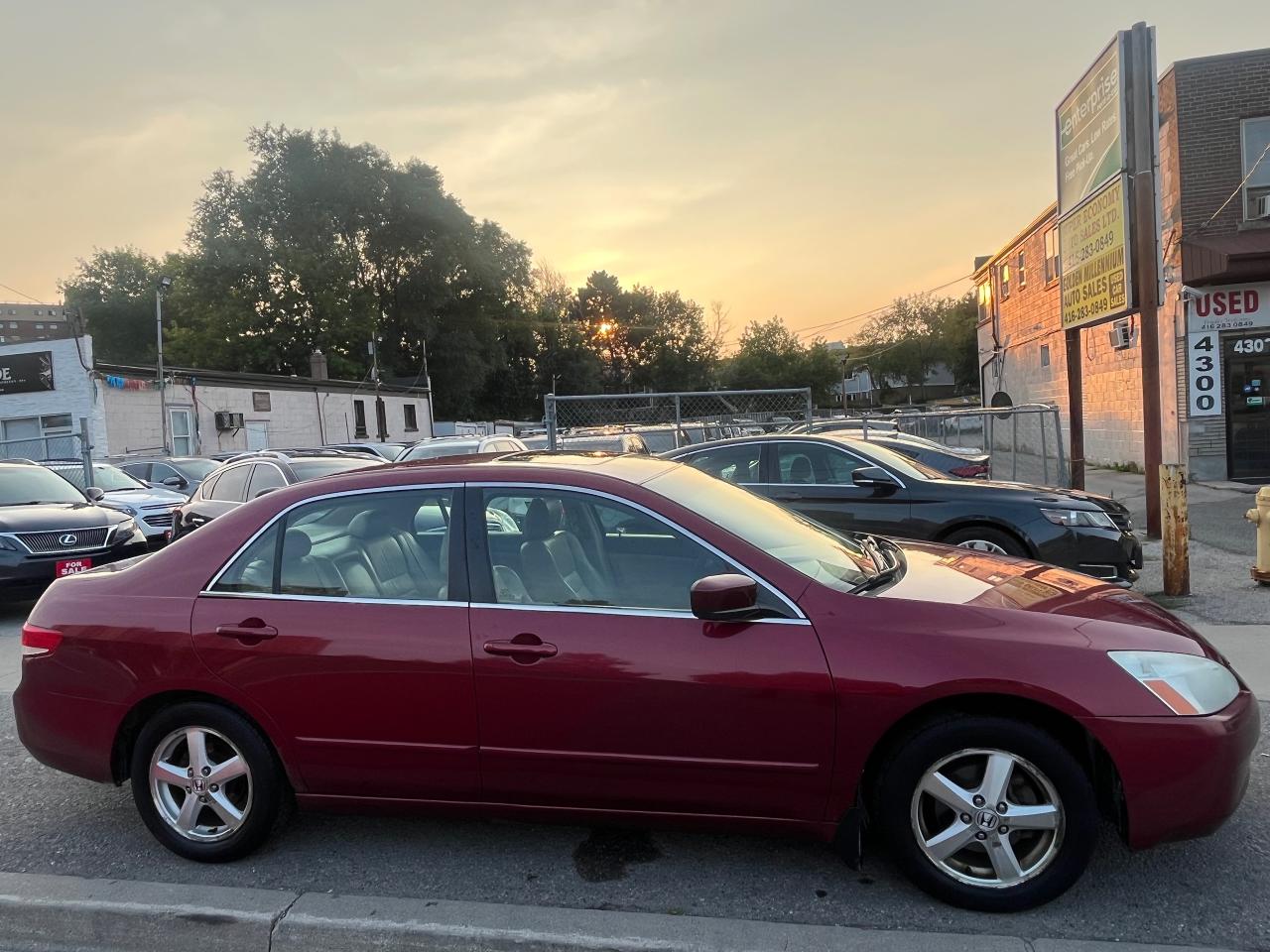 2004 Honda Accord LX-G-SUNROOF-HEATED SEATS-LEATHER-LOW KM! - Photo #5