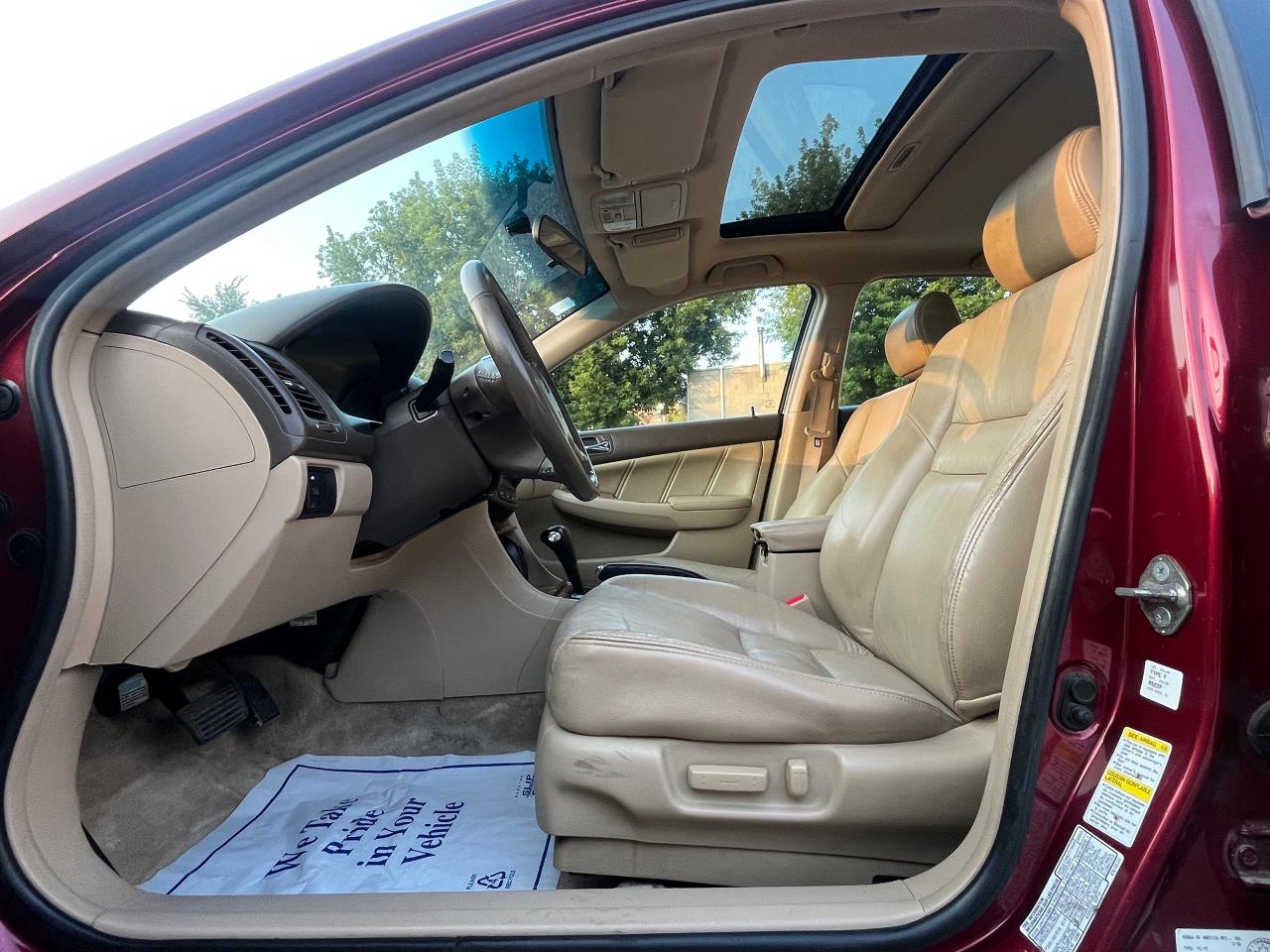 2004 Honda Accord LX-G-SUNROOF-HEATED SEATS-LEATHER-LOW KM! - Photo #6