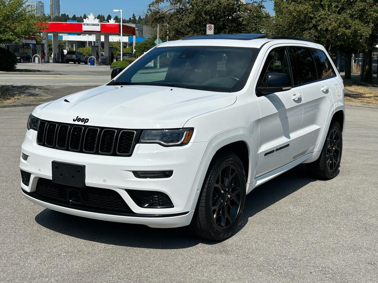 2021 Jeep Grand Cherokee Limited X - Photo #1