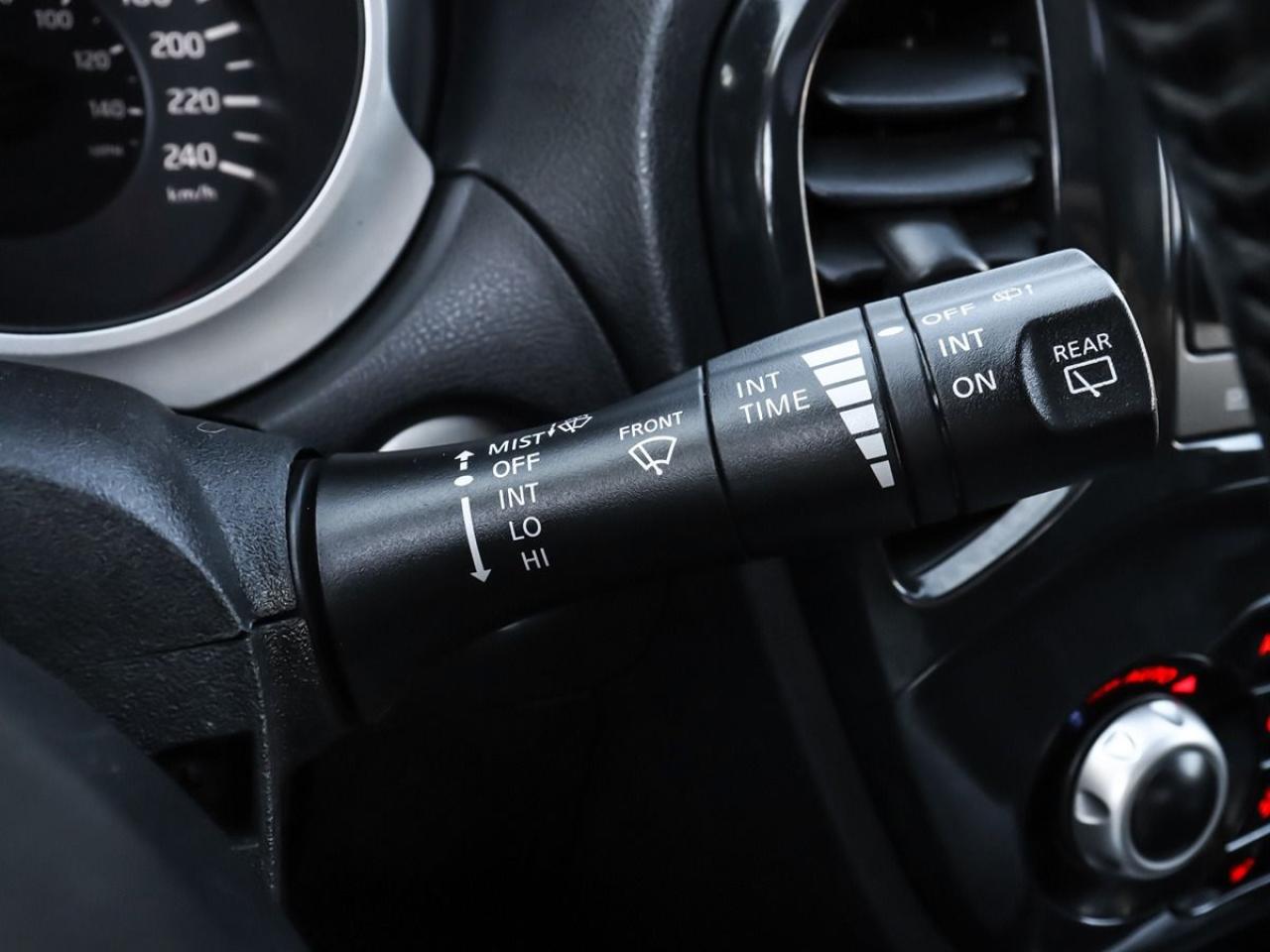 2014 Nissan Juke SL AWD Navigation Leather Rear-Camera Photo