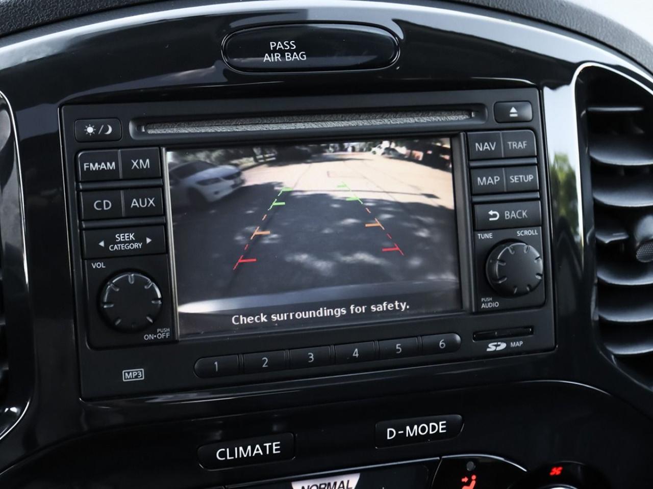 2014 Nissan Juke SL AWD Navigation Leather Rear-Camera Photo