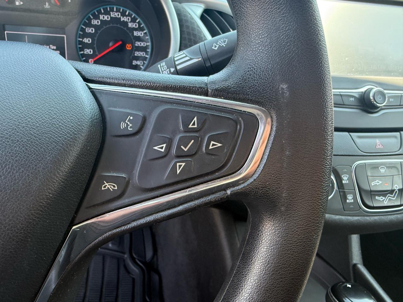 2016 Chevrolet Malibu LS Photo