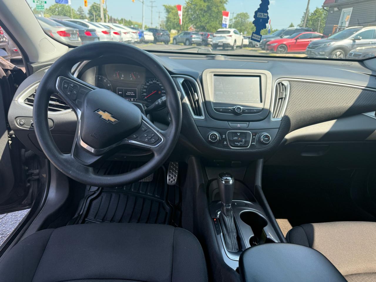 2016 Chevrolet Malibu LS Photo