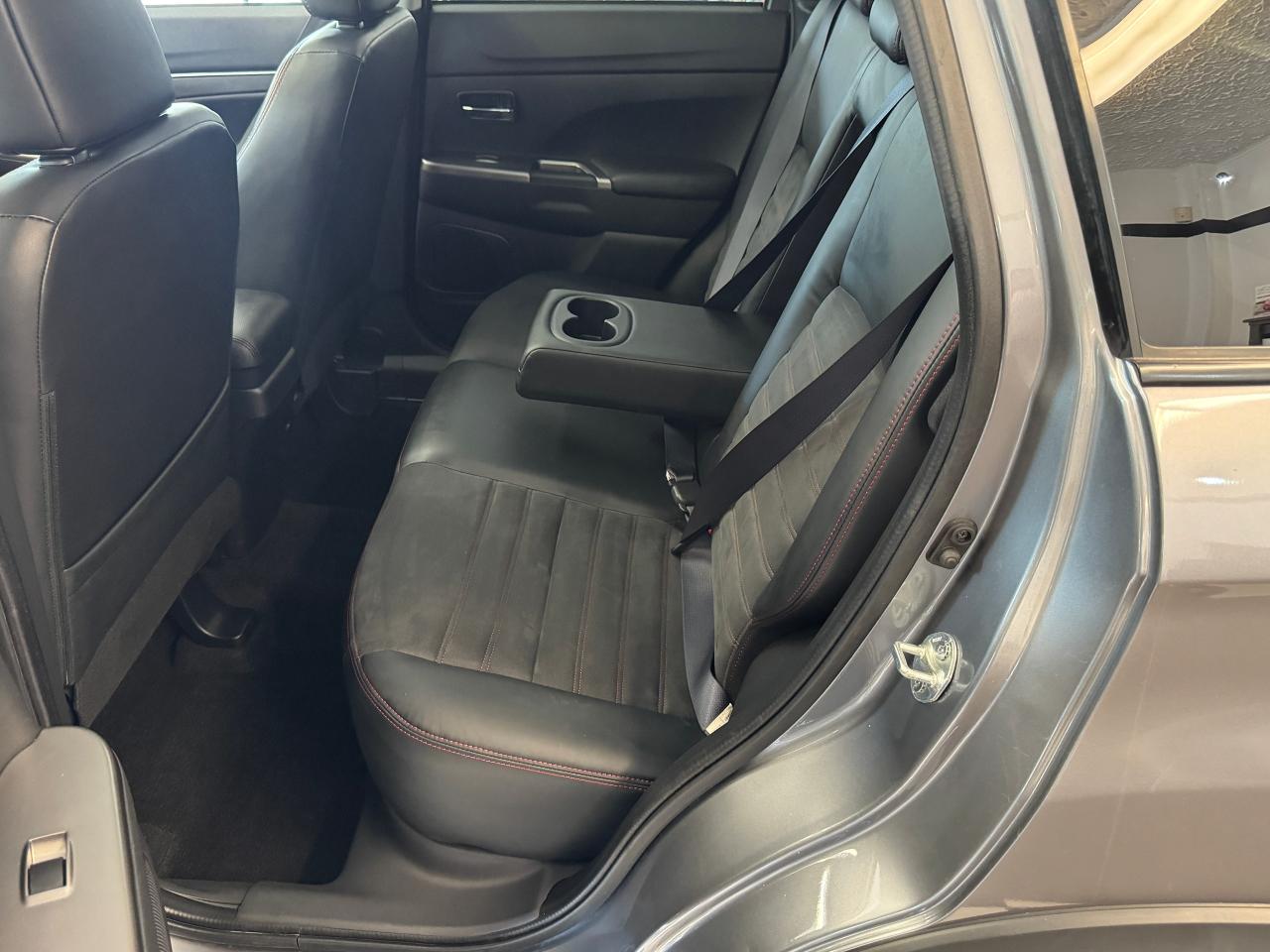 2019 Mitsubishi RVR SE AWD+New Tires+Brakes+BSM+ROOF+CLEAN CARFAX Photo97