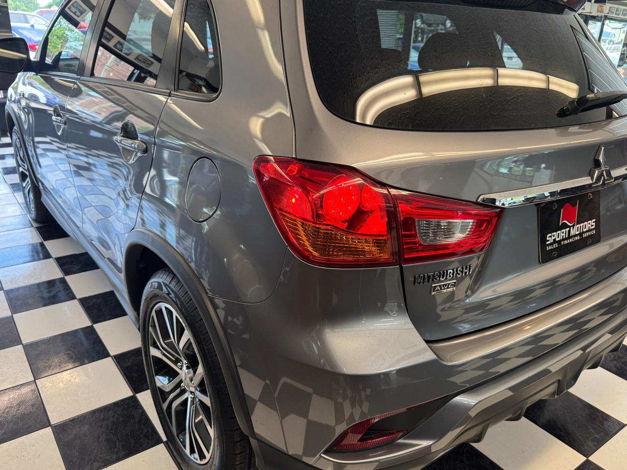 2019 Mitsubishi RVR SE AWD+New Tires+Brakes+BSM+ROOF+CLEAN CARFAX Photo111
