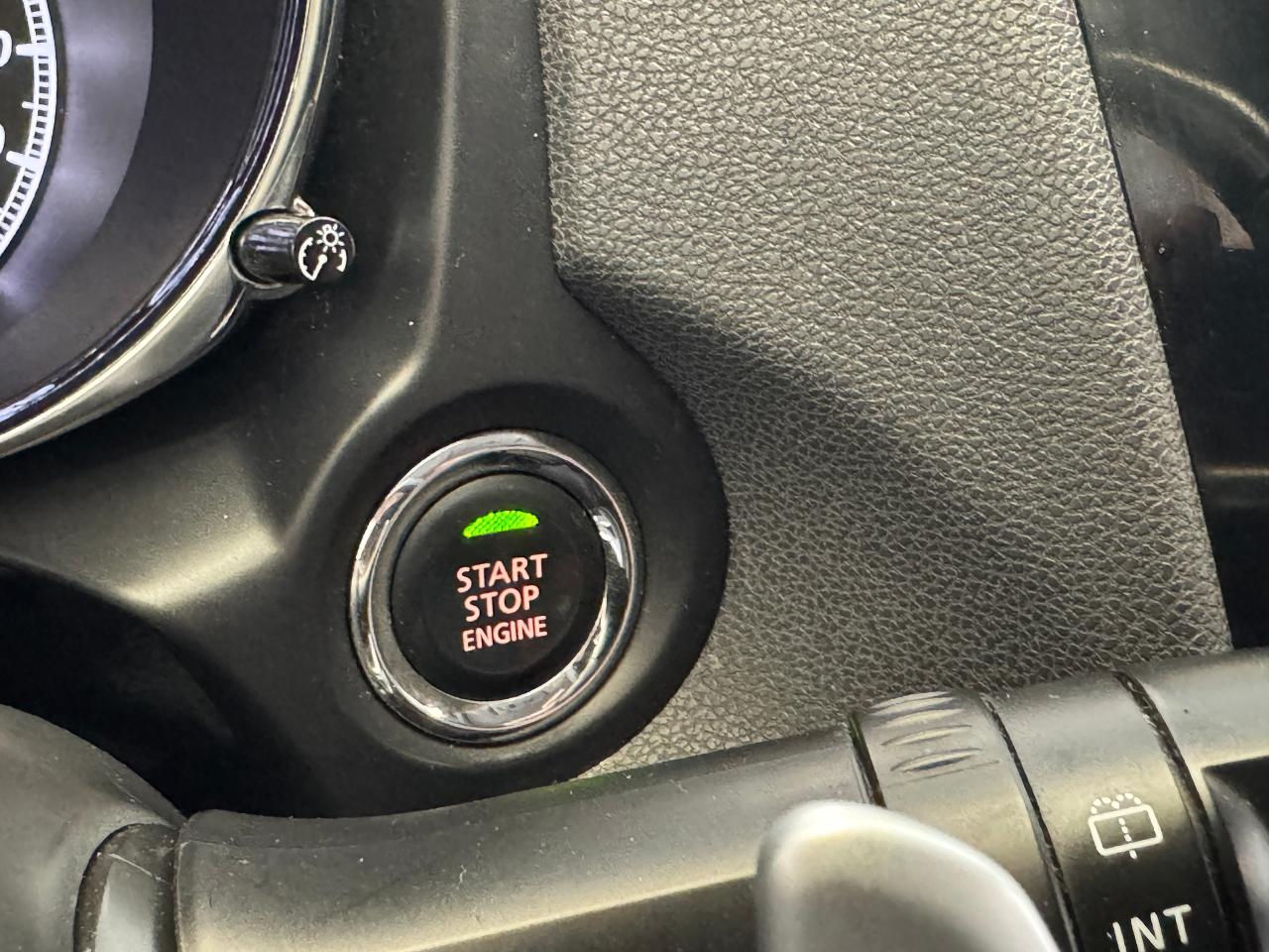 2019 Mitsubishi RVR SE AWD+New Tires+Brakes+BSM+ROOF+CLEAN CARFAX - Photo #49