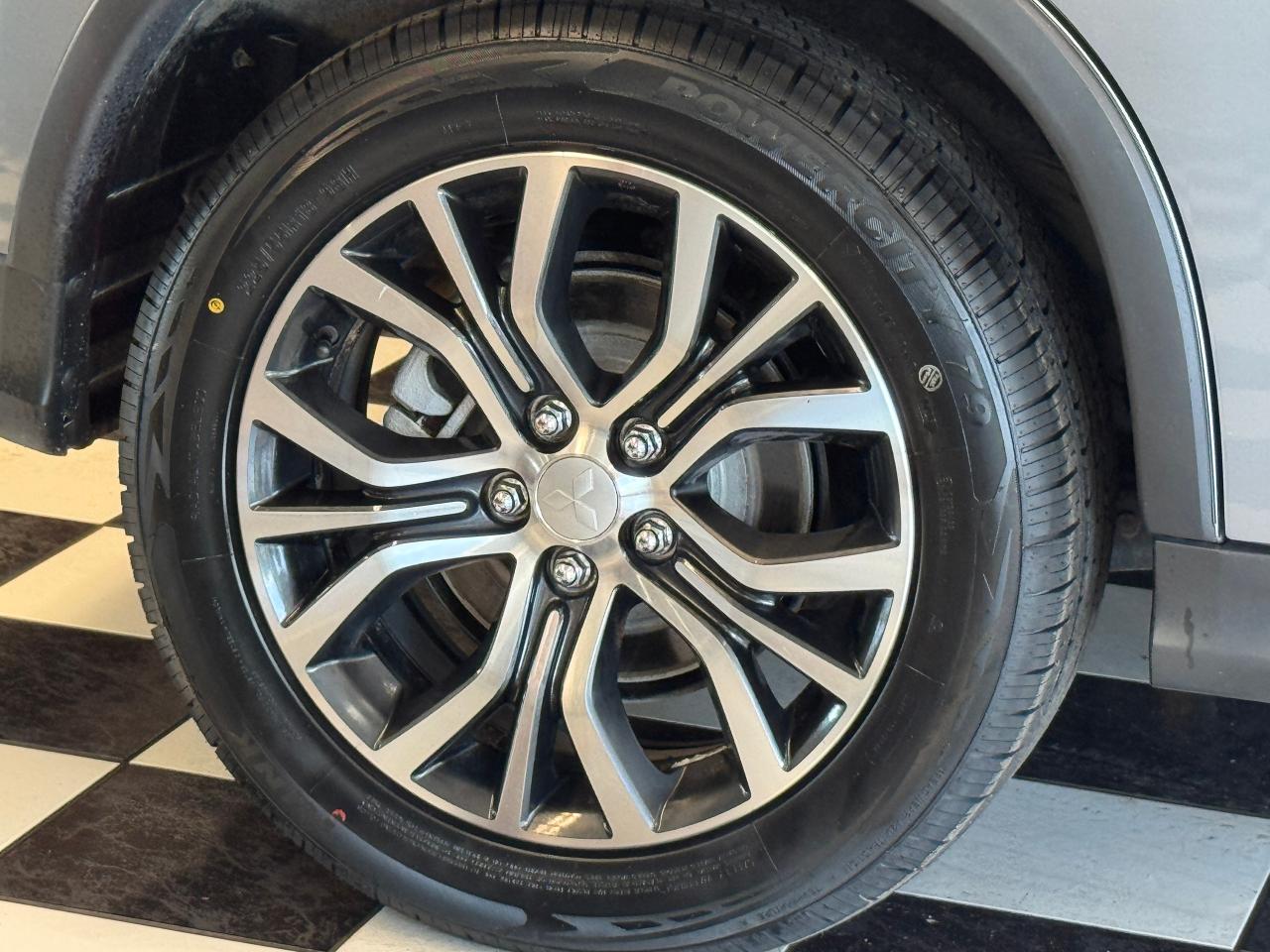 2019 Mitsubishi RVR SE AWD+New Tires+Brakes+BSM+ROOF+CLEAN CARFAX - Photo #60