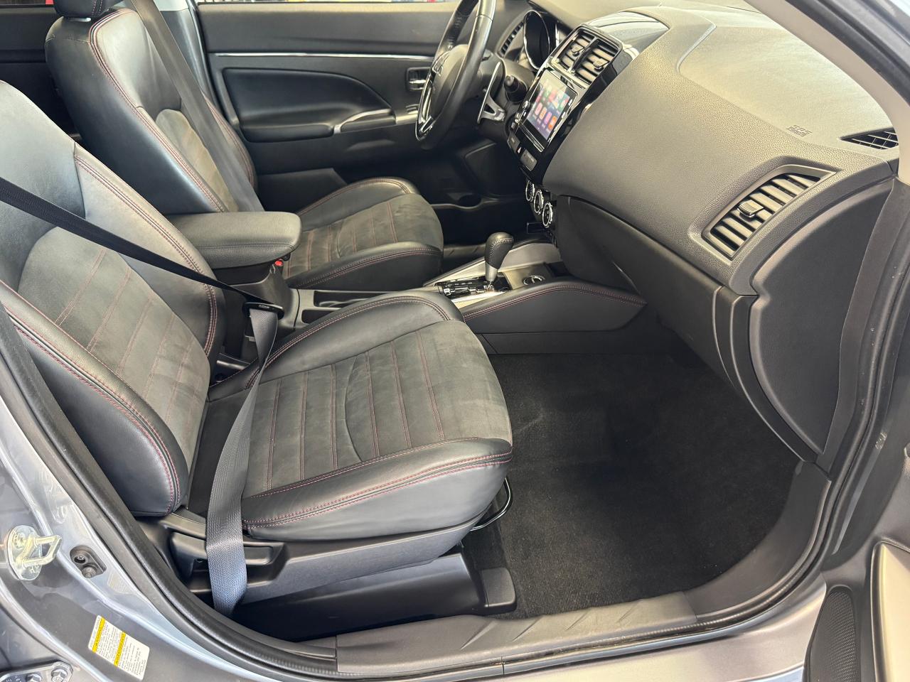 2019 Mitsubishi RVR SE AWD+New Tires+Brakes+BSM+ROOF+CLEAN CARFAX Photo26
