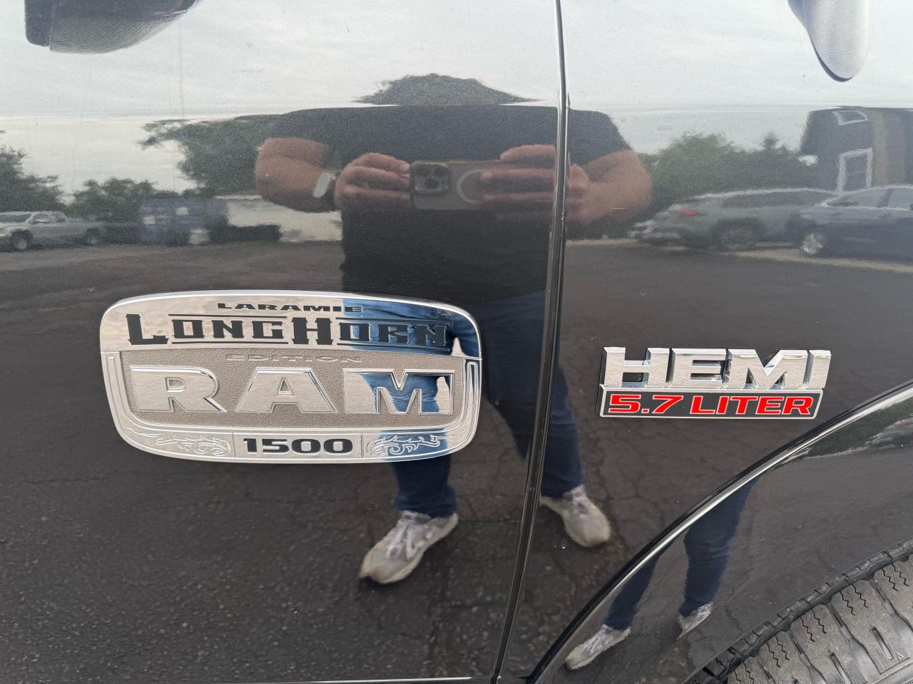 2018 RAM 1500 Longhorn 4x4 Crew Cab 5'7" Box *Ltd Avail* Photo11