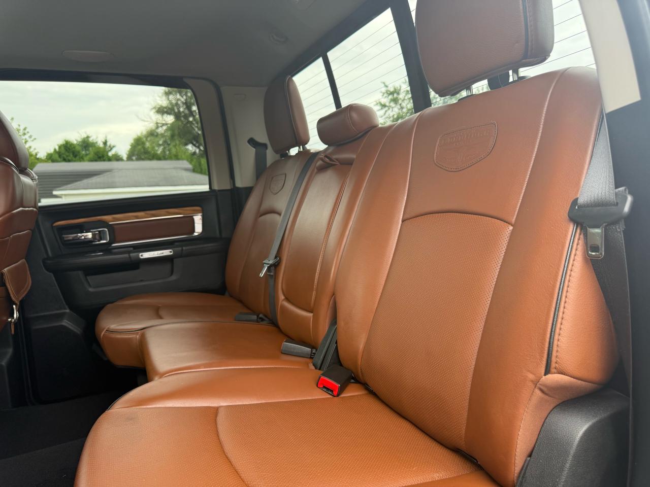 2018 RAM 1500 Longhorn 4x4 Crew Cab 5'7" Box *Ltd Avail* Photo17