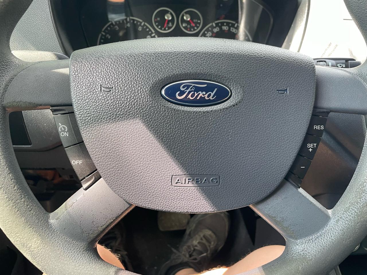 2010 Ford Transit Connect 114.6" w/o rear door glass - Photo #15