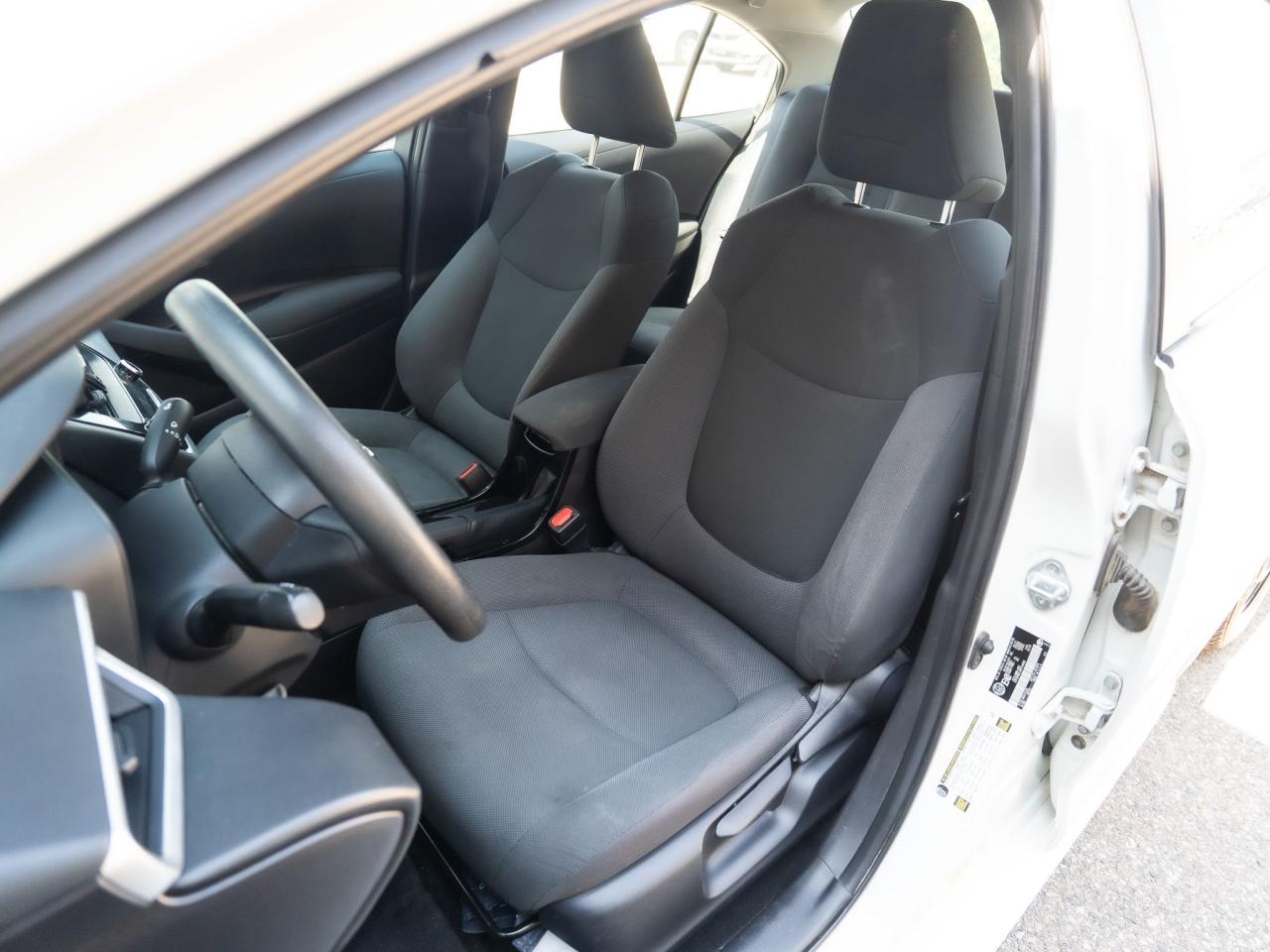 2021 Toyota Corolla LE - Photo #5
