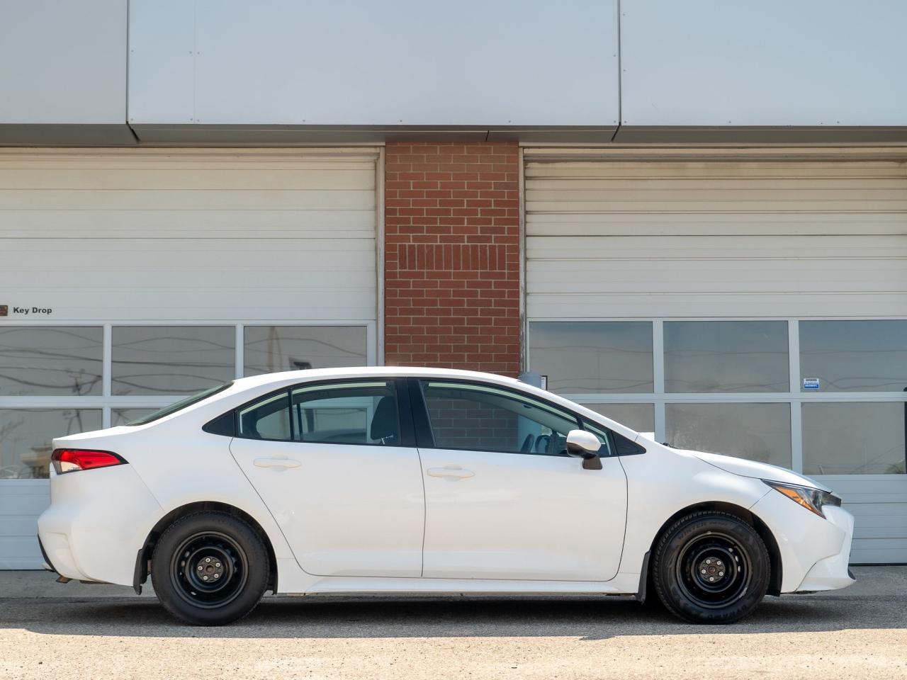 2021 Toyota Corolla LE - Photo #10