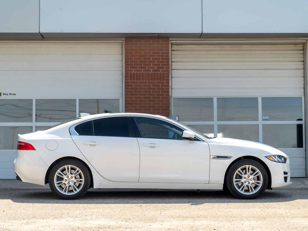 2018 Jaguar XE Premium - Photo #15