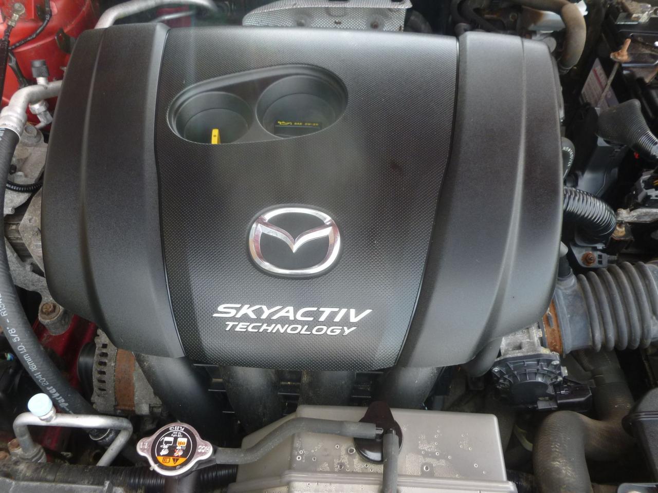 2014 Mazda MAZDA3 GT-SKY - Photo #13