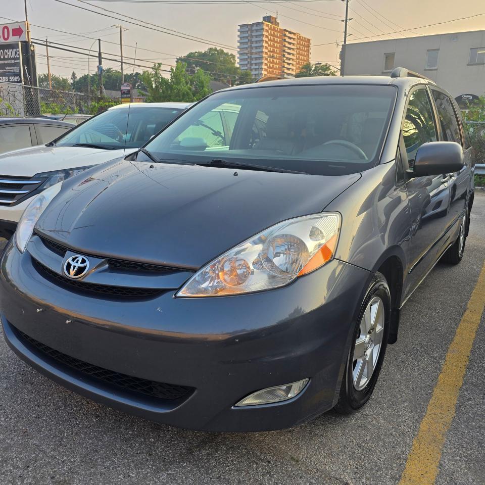 2008 Toyota Sienna LE