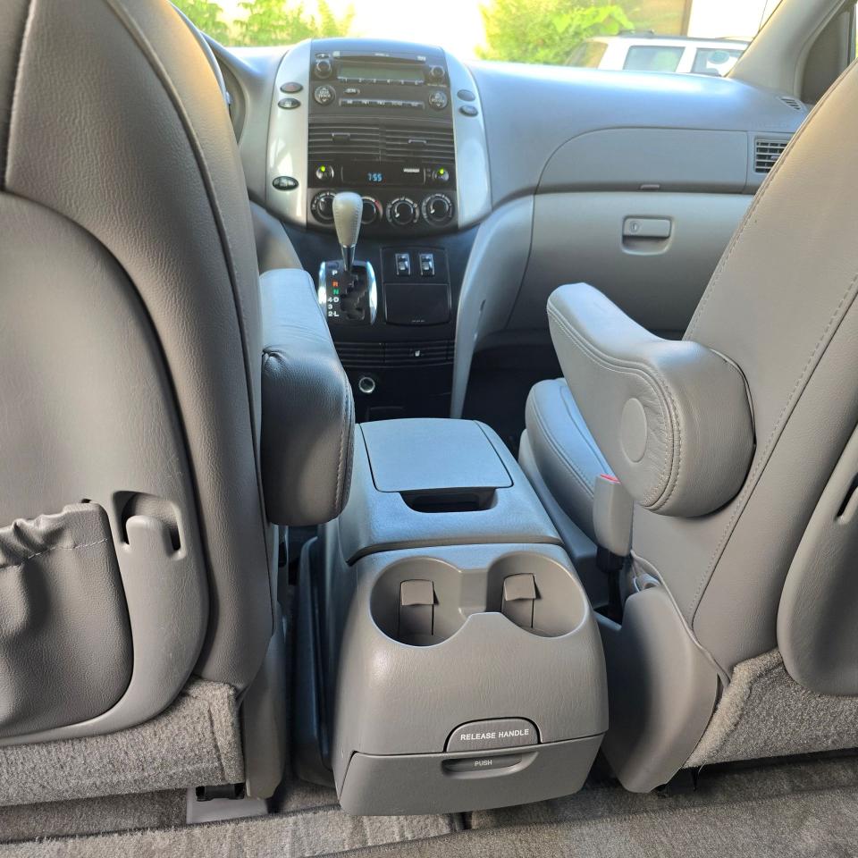 2008 Toyota Sienna LE - Photo #12