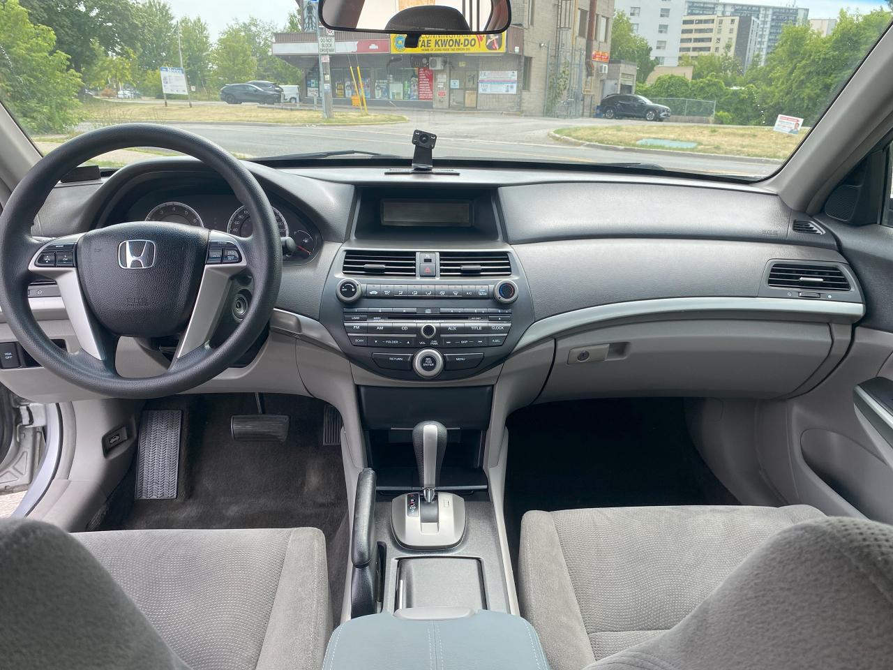 2009 Honda Accord No Accidents/Automatic/4 Cylinder/Sunroof - Photo #13