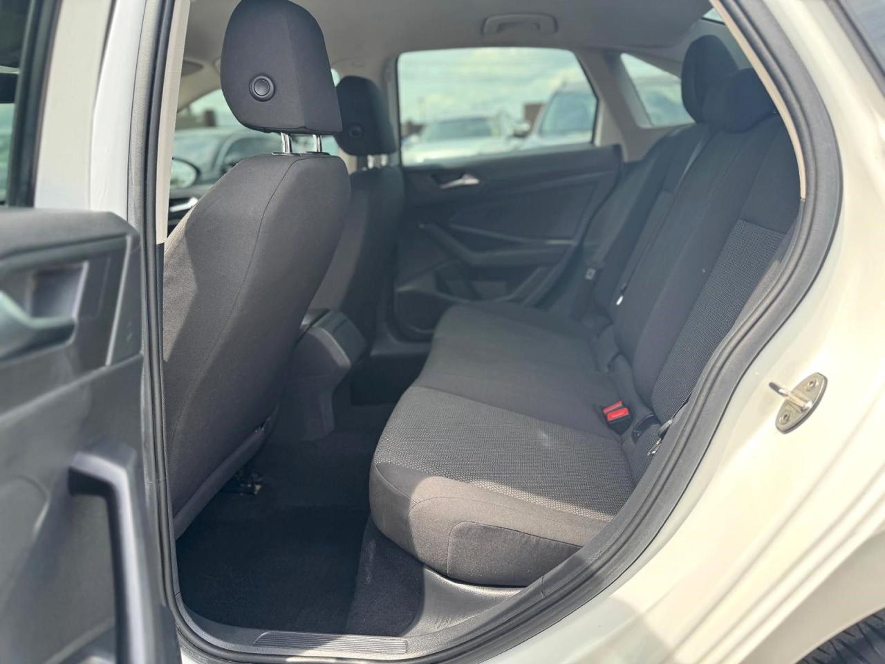 2019 Volkswagen Jetta Comfort Line NO ACCIDENT 6S MANUAL SAFETY INCLUDED - Photo #10