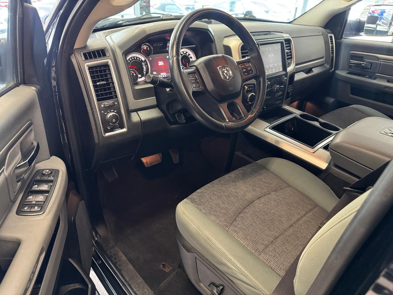 2014 RAM 1500 4x4 5.7L V8 Quad Big Horn+Camera+CLEAN CARFAX - Photo #18