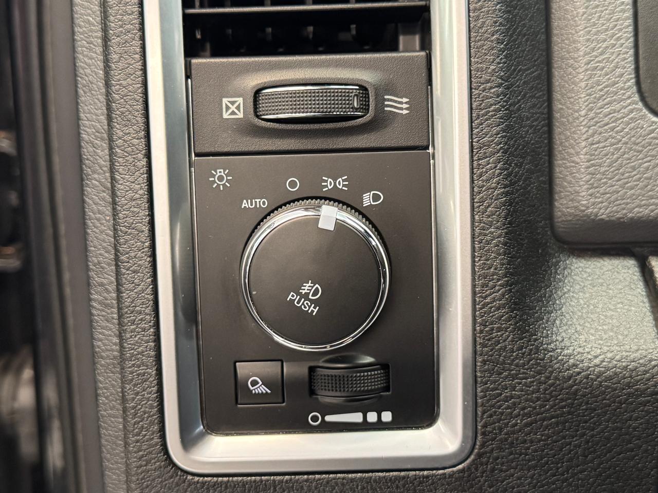 2014 RAM 1500 4x4 5.7L V8 Quad Big Horn+Camera+CLEAN CARFAX - Photo #44