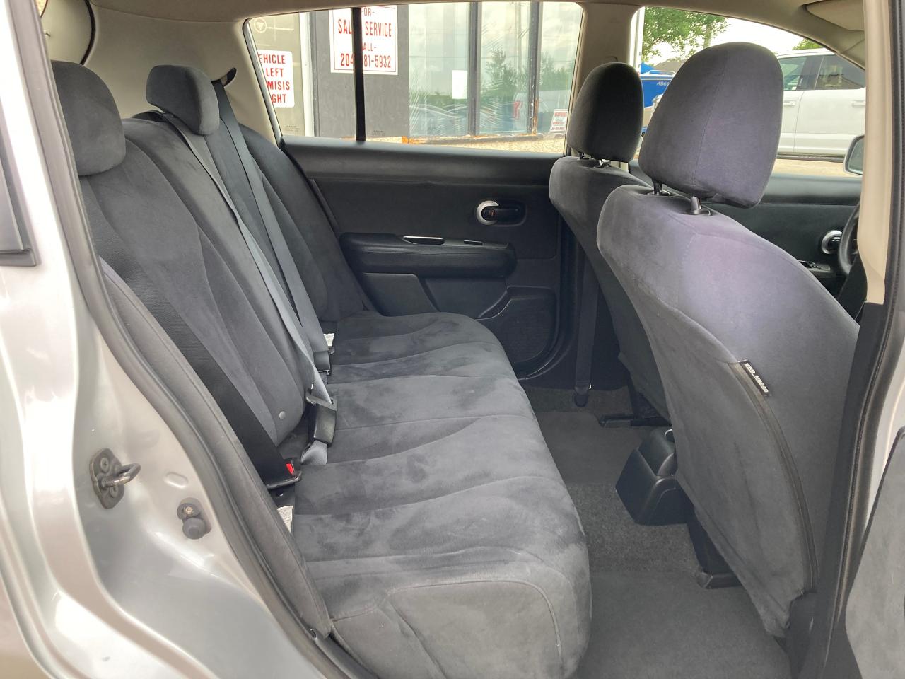 2009 Nissan Versa 1.8 S - Photo #11
