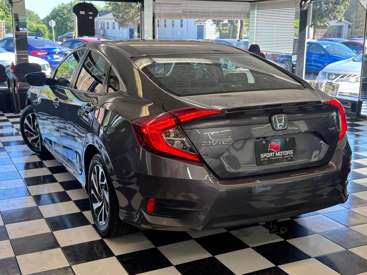2018 Honda Civic SE+Adaptive Cruise+New Tires+Brakes+CLEAN CARFAX Photo16