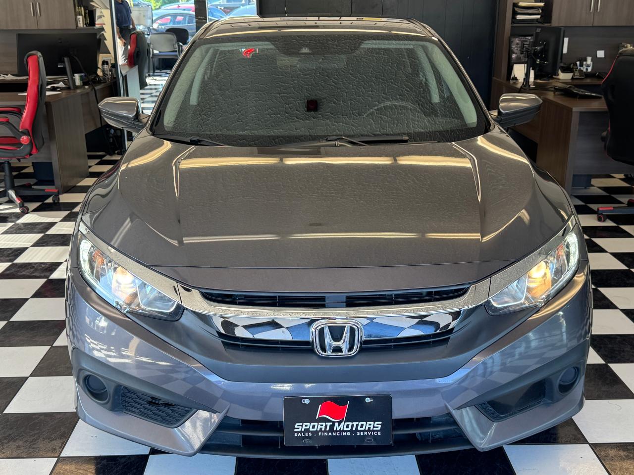 2018 Honda Civic SE+Adaptive Cruise+New Tires+Brakes+CLEAN CARFAX Photo9