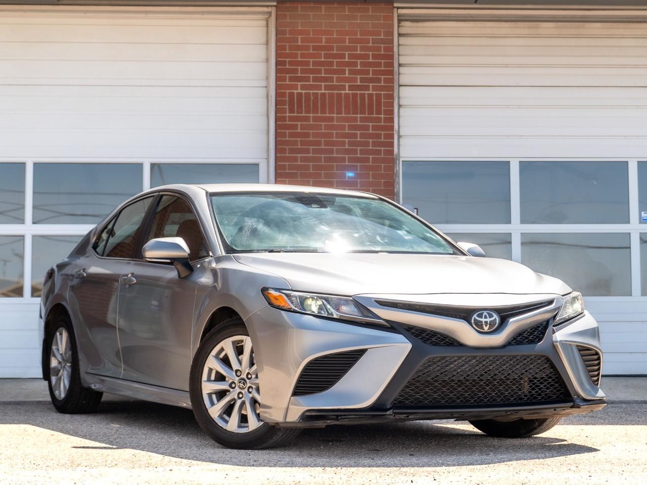 2019 Toyota Camry SE - Photo #2