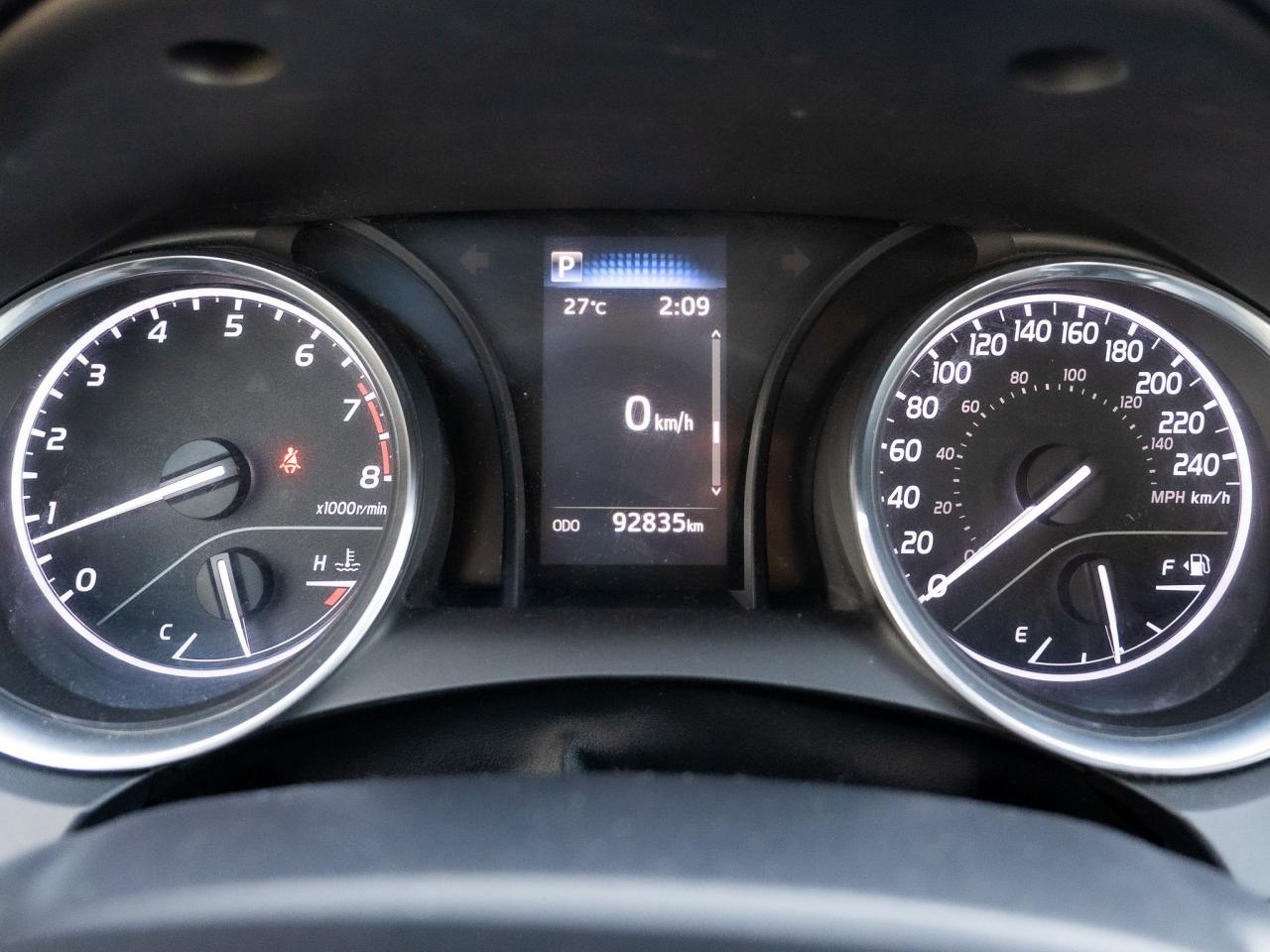 2019 Toyota Camry SE - Photo #14