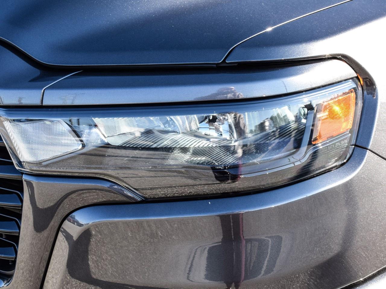 2026 RAM 1500 SPORT 4X4 CREW CAB 5'7" BOX Photo