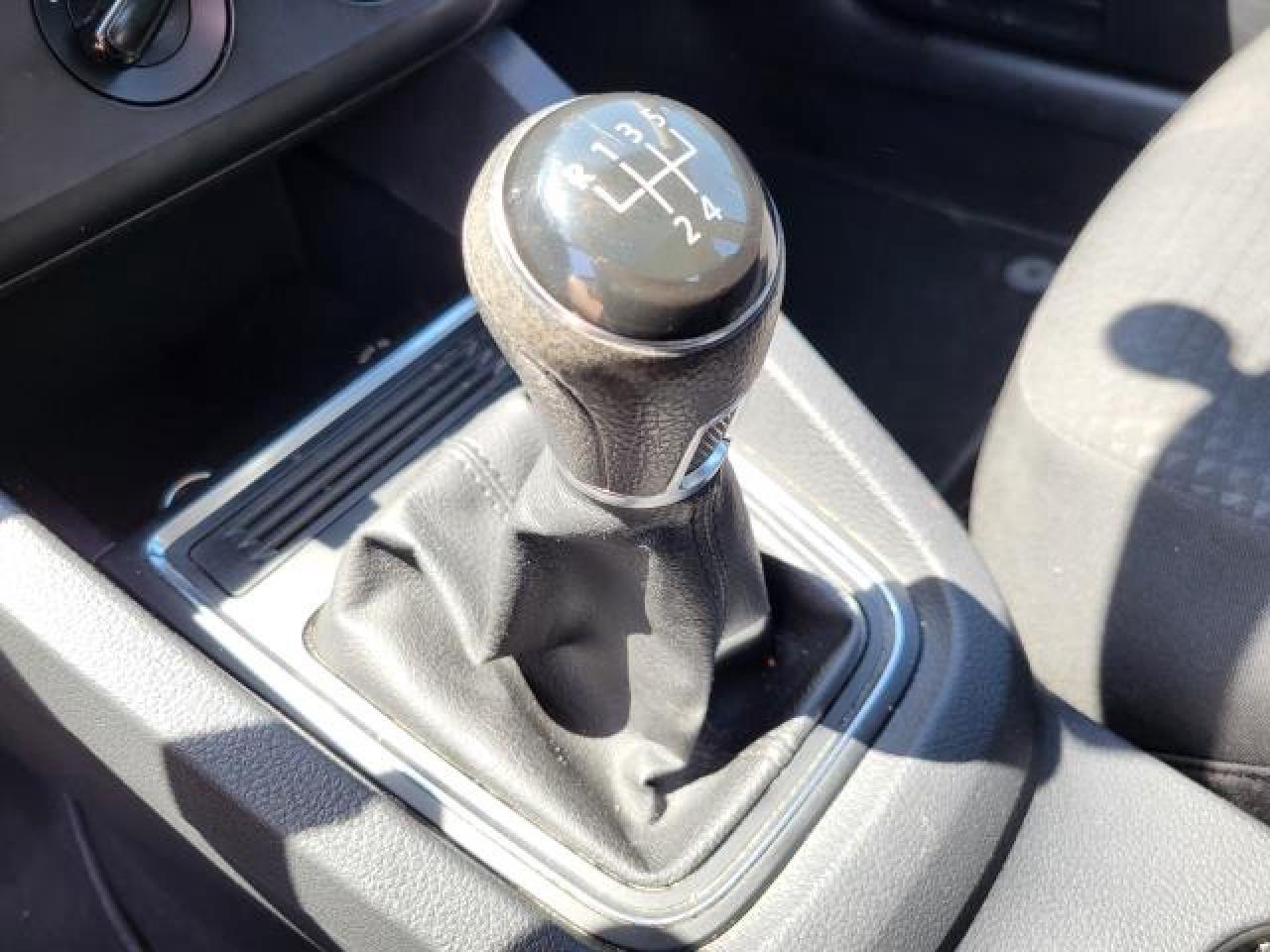 2015 Volkswagen Jetta TRENDLINE + Photo11