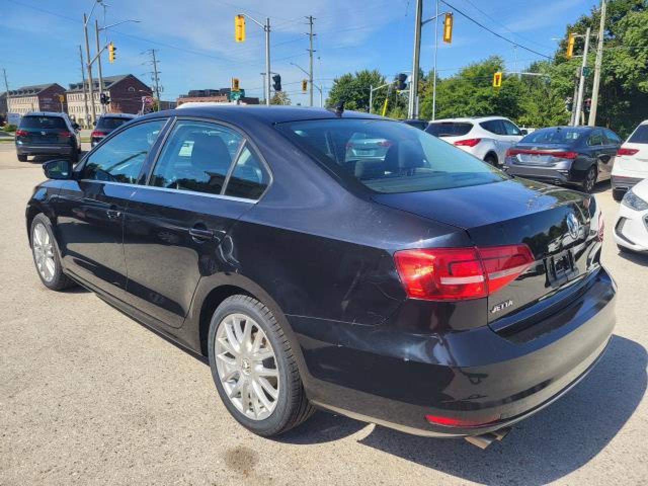 2015 Volkswagen Jetta TRENDLINE + Photo5