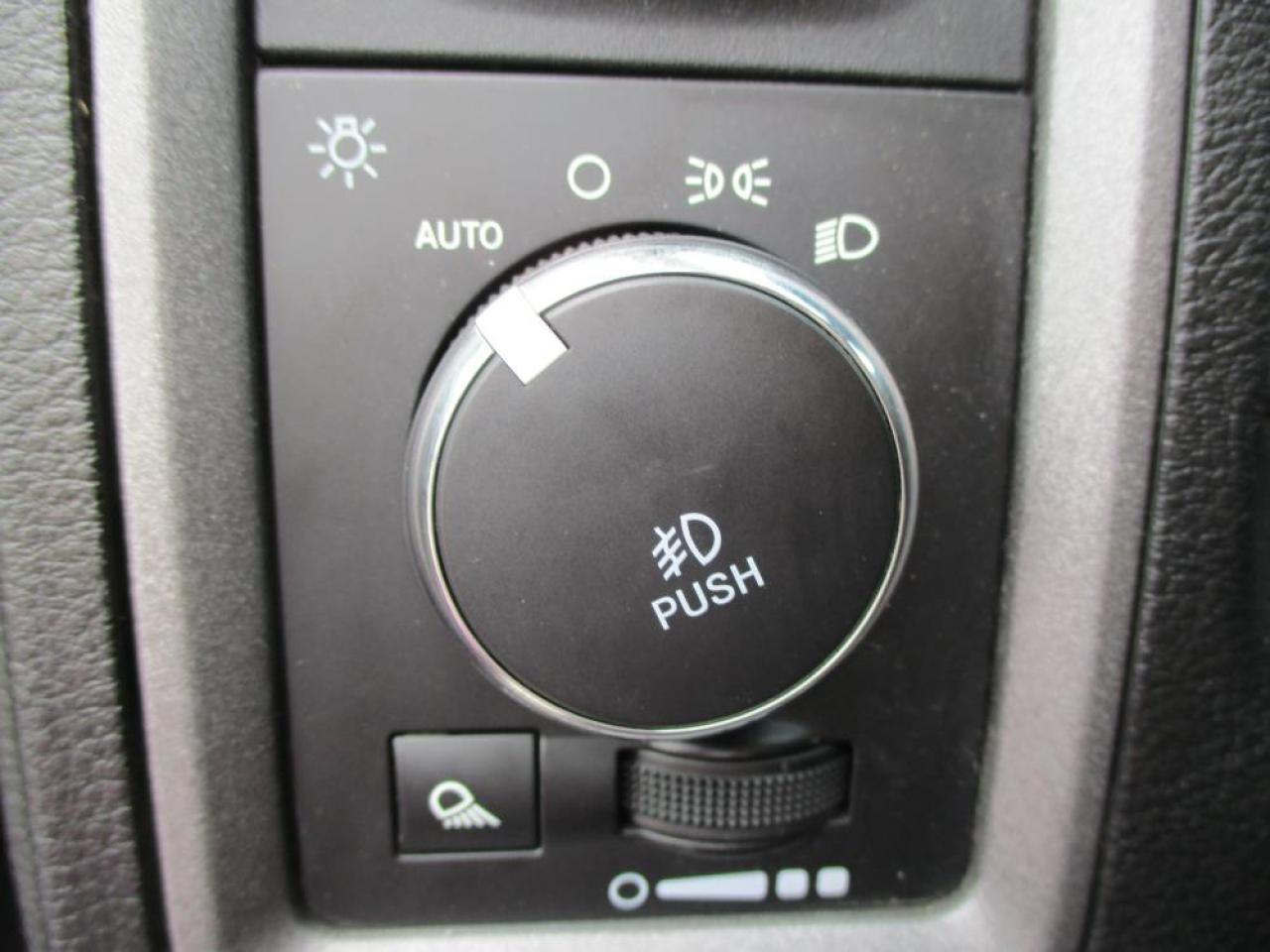 2019 RAM 1500 Classic Express Quad Cab 4x4 Photo11