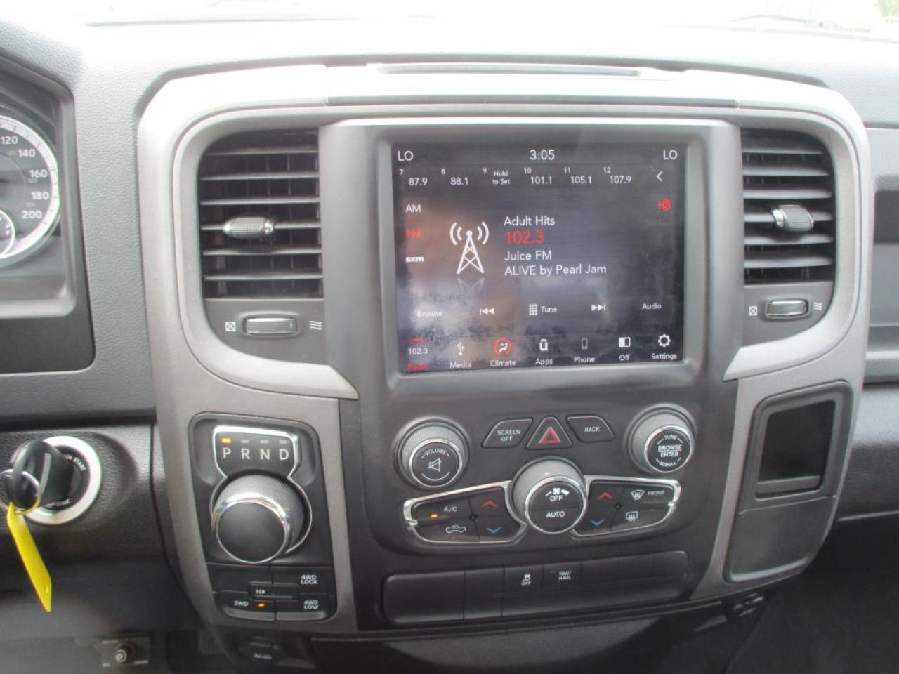 2019 RAM 1500 Classic Express Quad Cab 4x4 Photo19