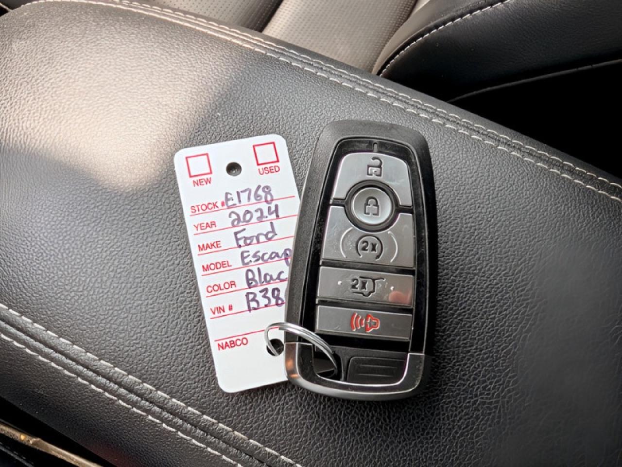 2024 Ford Escape Platinum  **ADAP CC - PWR GATE** Photo