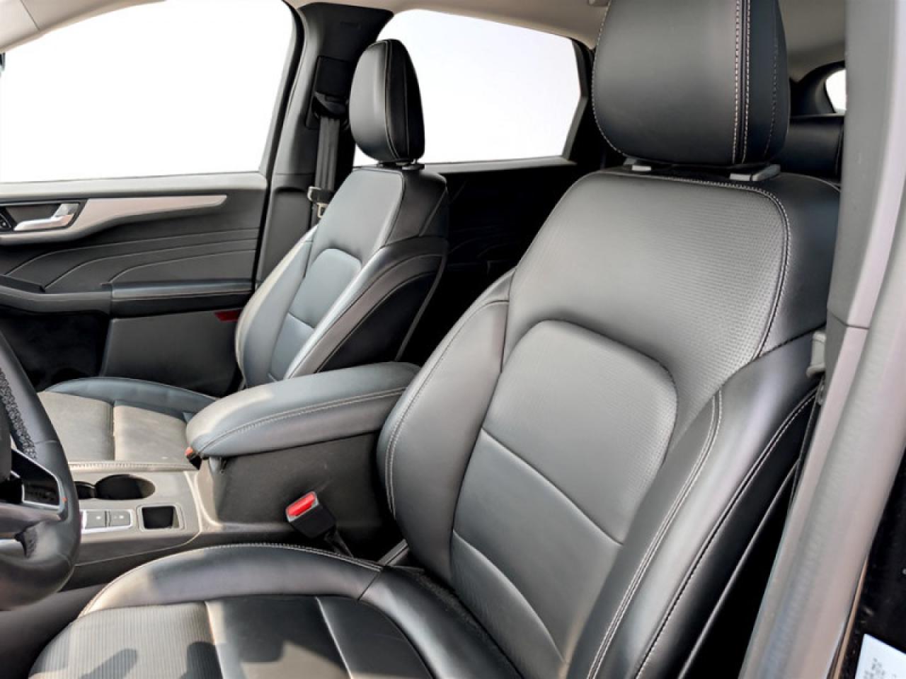 2024 Ford Escape Platinum  **ADAP CC - PWR GATE** Photo