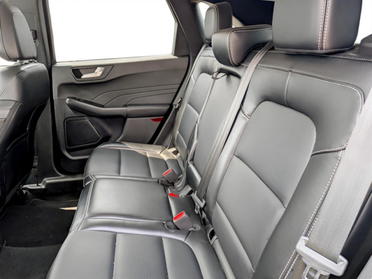 2024 Ford Escape Platinum  **ADAP CC - PWR GATE** Photo