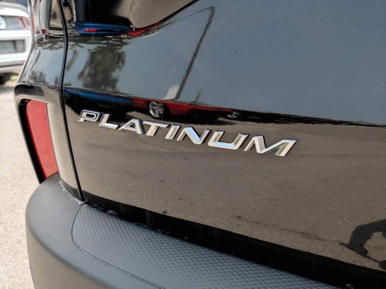 2024 Ford Escape Platinum  **ADAP CC - PWR GATE** Photo