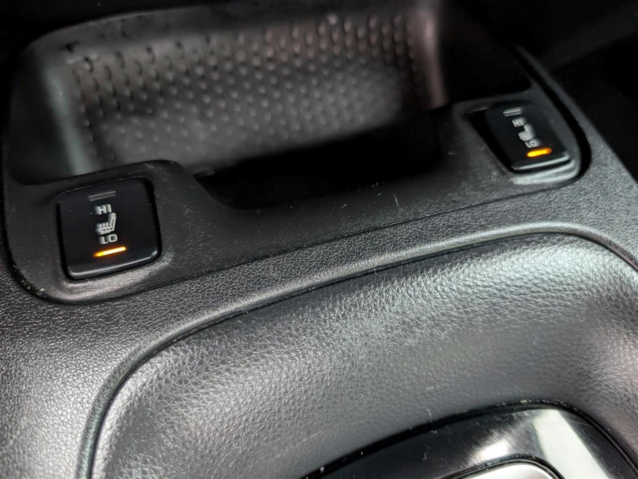 2022 Toyota Corolla SE - HTD SEATS - REVERSE CAM - TECH FEATURES