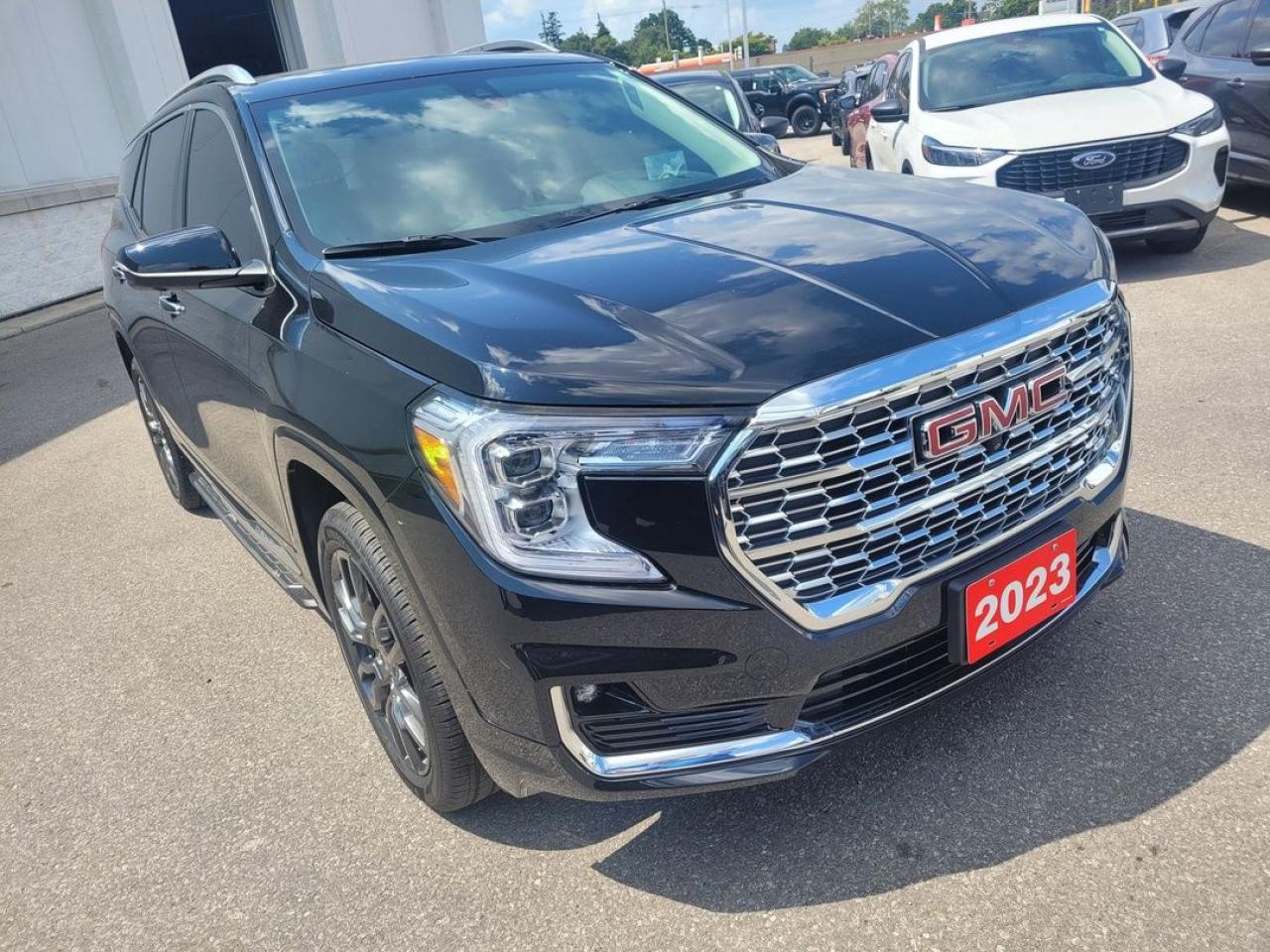2023 GMC Terrain Denali Photo7