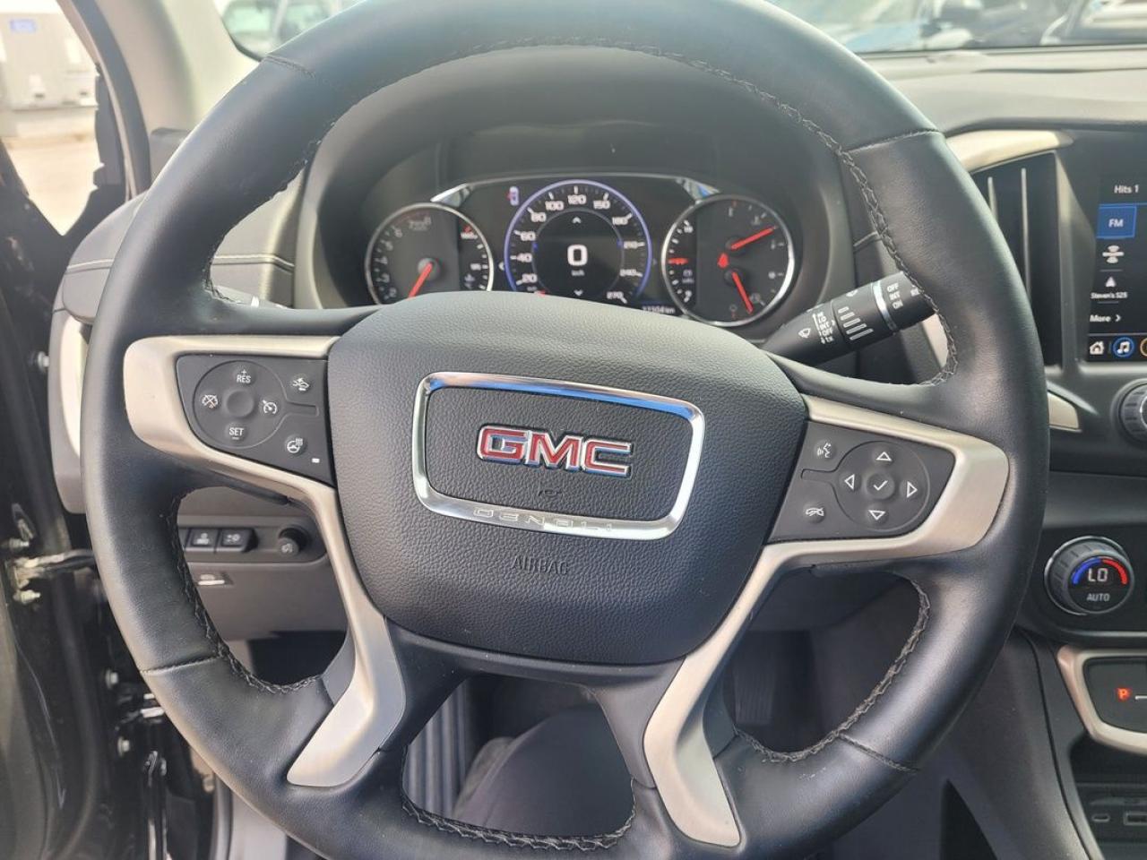 2023 GMC Terrain Denali Photo16