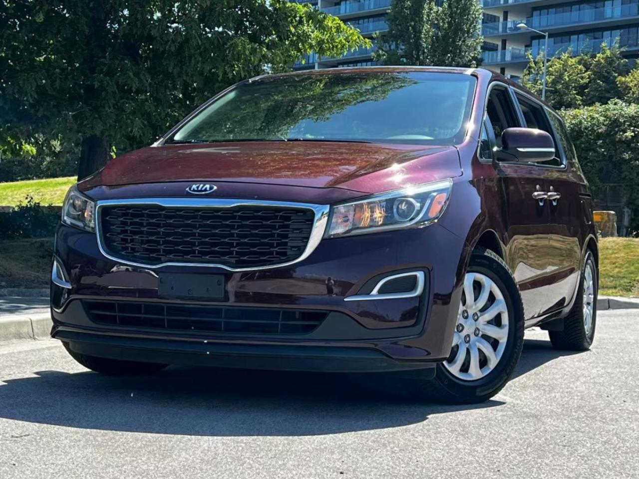 Used 2019 Kia Sedona AUTO/ NO ACCIDENT/ BC LOCAL/ APPLE CARPLAY for sale in Richmond, BC