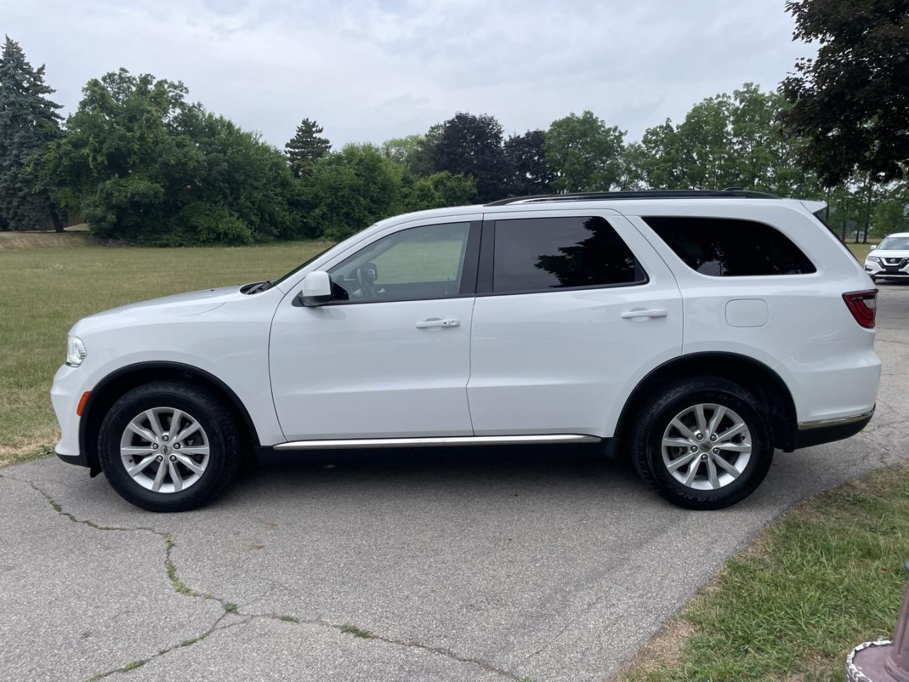 2021 Dodge Durango SXT AWD - Photo #3