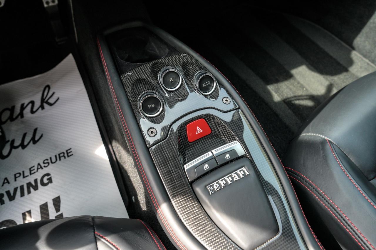 2011 Ferrari 458 ITALIA COUPE - Photo #9