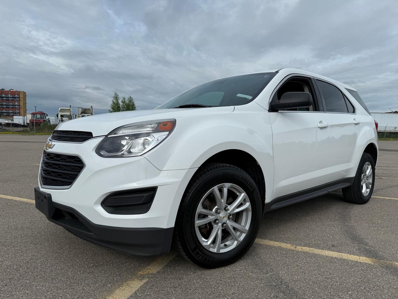 2017 Chevrolet Equinox AWD LS *74,000KMS*CLEAN CARFAX*FINANCING* - Photo #2