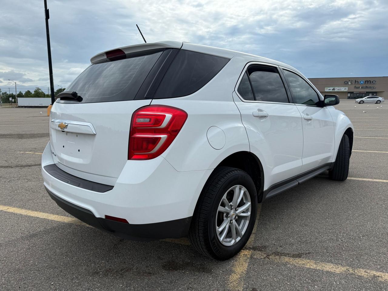2017 Chevrolet Equinox AWD LS *74,000KMS*CLEAN CARFAX*FINANCING* - Photo #6