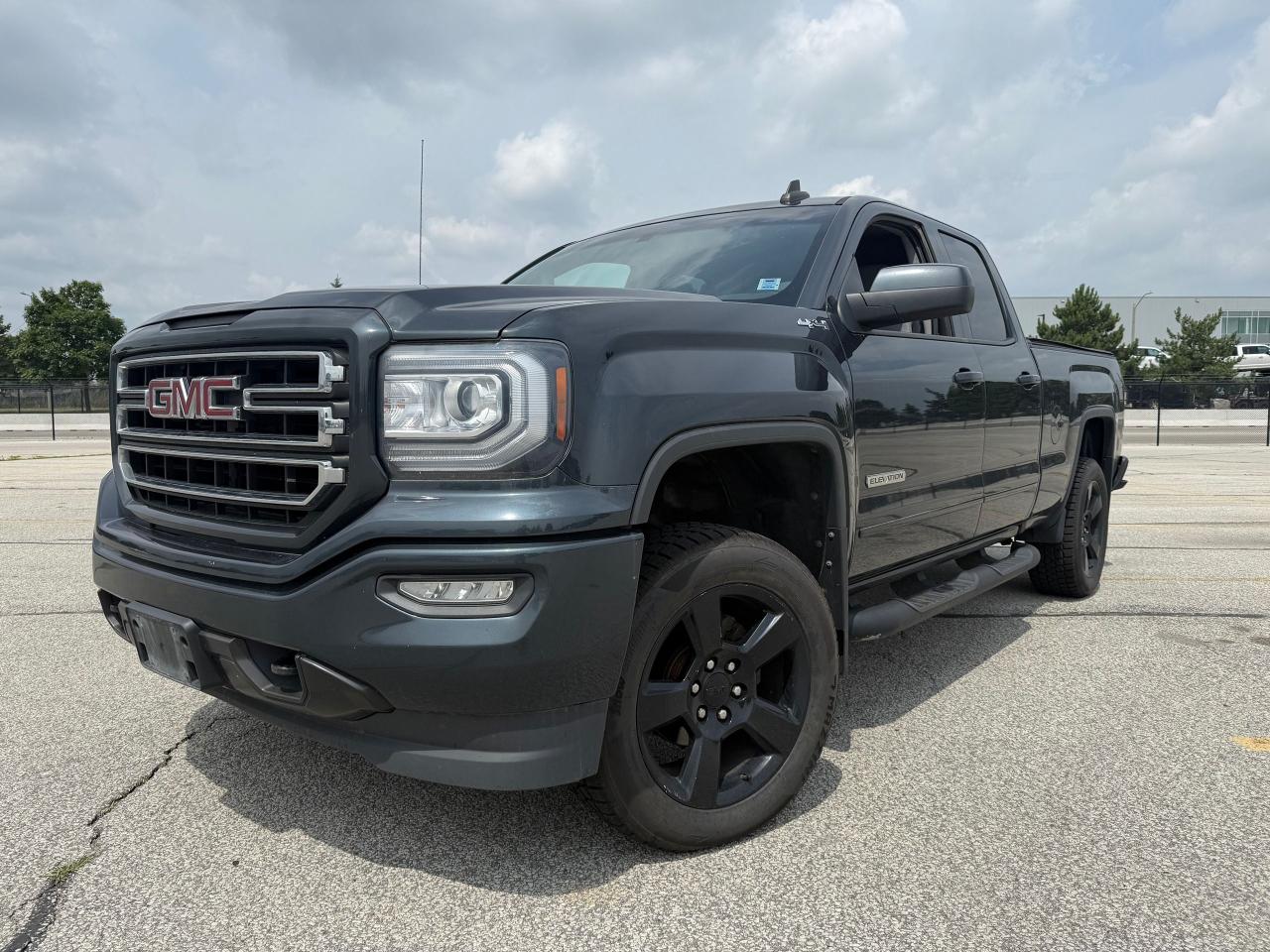 2019 GMC Sierra 1500 4WD Elevation DoubleCab *LOW KMS*CLEAN CARFAX* - Photo #2