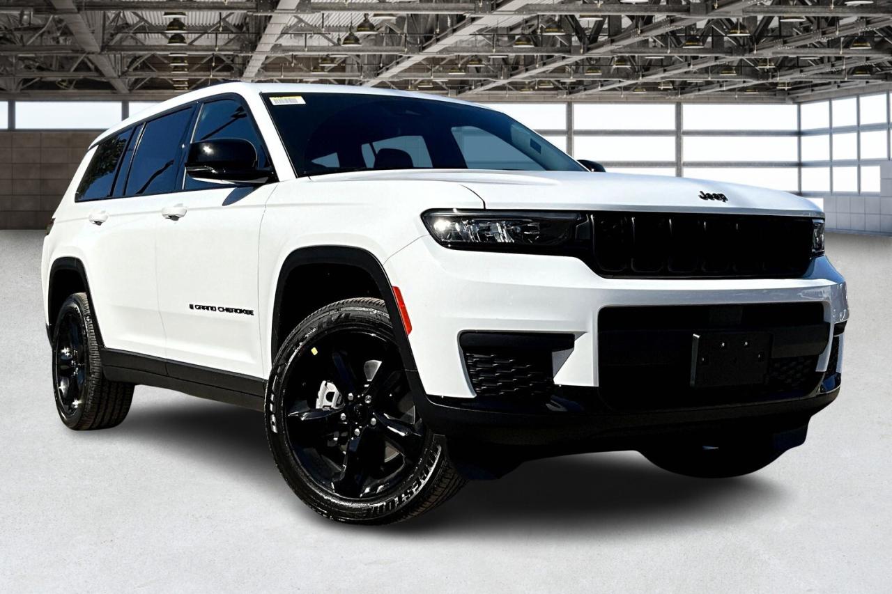 2025 Jeep Grand Cherokee L ALTITUDE 4X4  Leather | Power Sunroof | 20" Wheels Photo